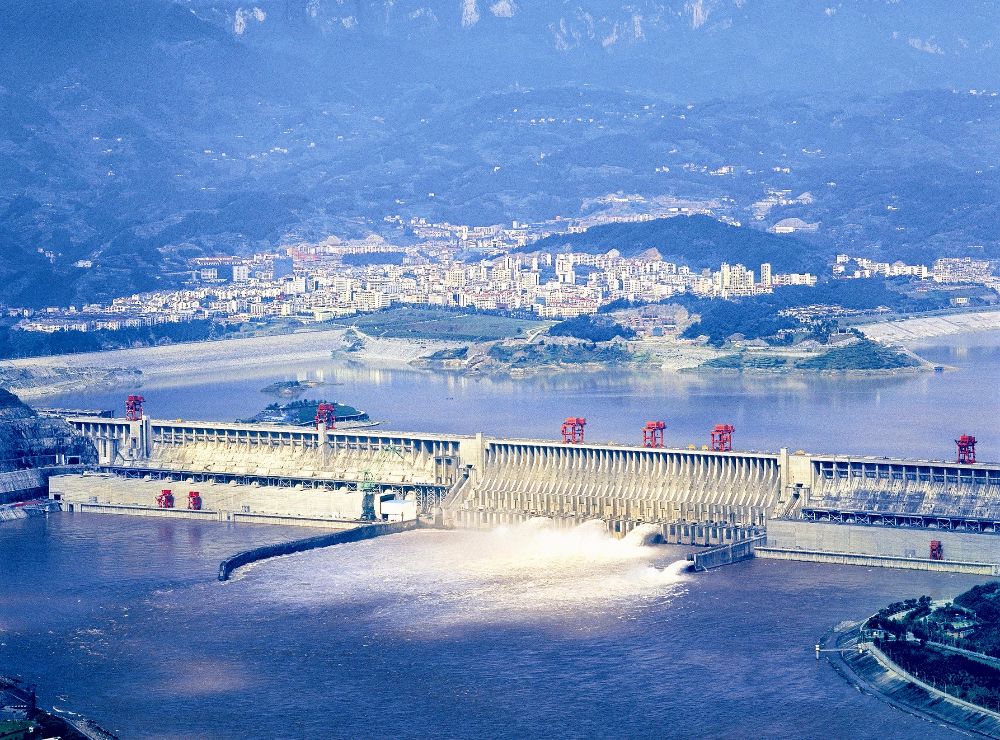  “與愛同行 惠游湖北” 三峽大壩“展大國重器 揚(yáng)愛國情懷“